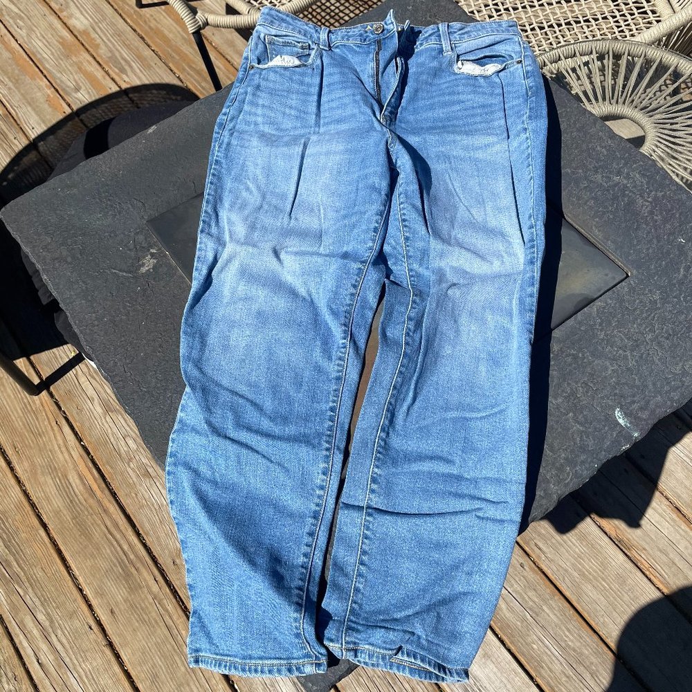 Arizona Mom Jeans